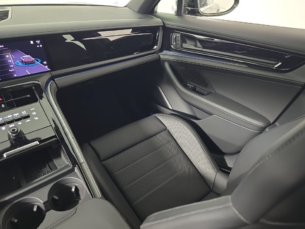 New 2026 Porsche Panamera 4 AWD/4WD image 24