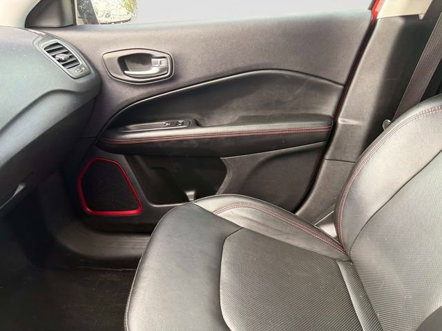 Used 2020 Jeep Compass Trailhawk w/ Leather Interior Group AWD/4WD image 21