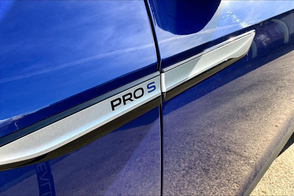 Used 2022 Volkswagen ID.4 Pro S image 11