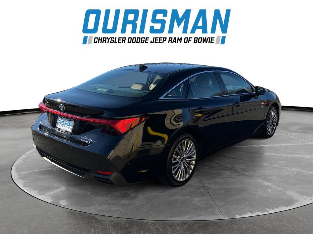 Used 2020 Toyota Avalon Limited image 6