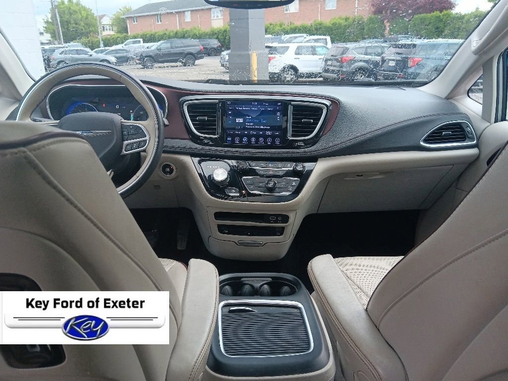 Used 2018 Chrysler Pacifica Limited w/ Advanced Safetytec Group FWD image 25