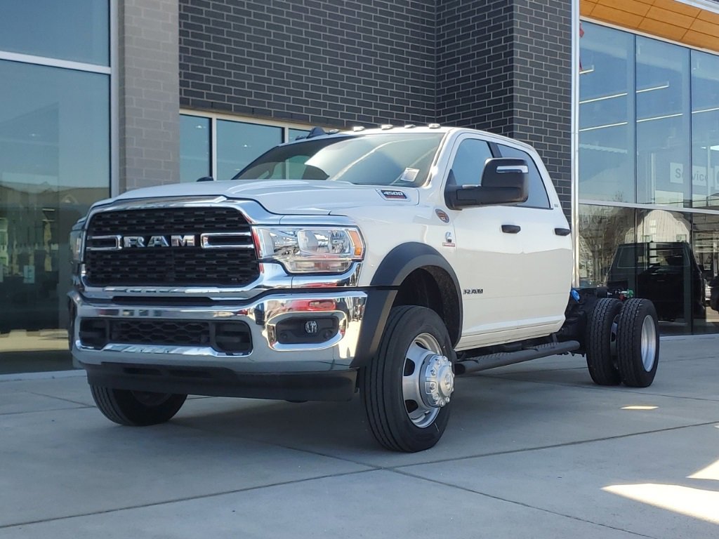 New 2024 RAM 4500 SLT w/ Quick Order Package 2YG SLT image 4