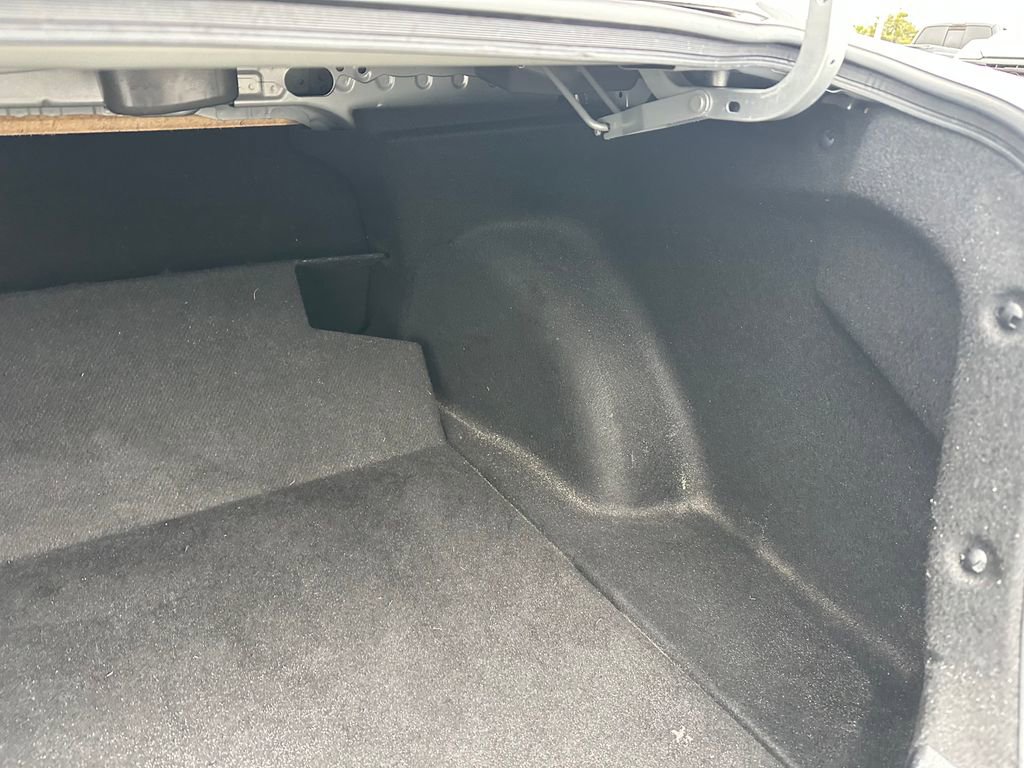 Used 2022 Toyota Corolla LE image 39