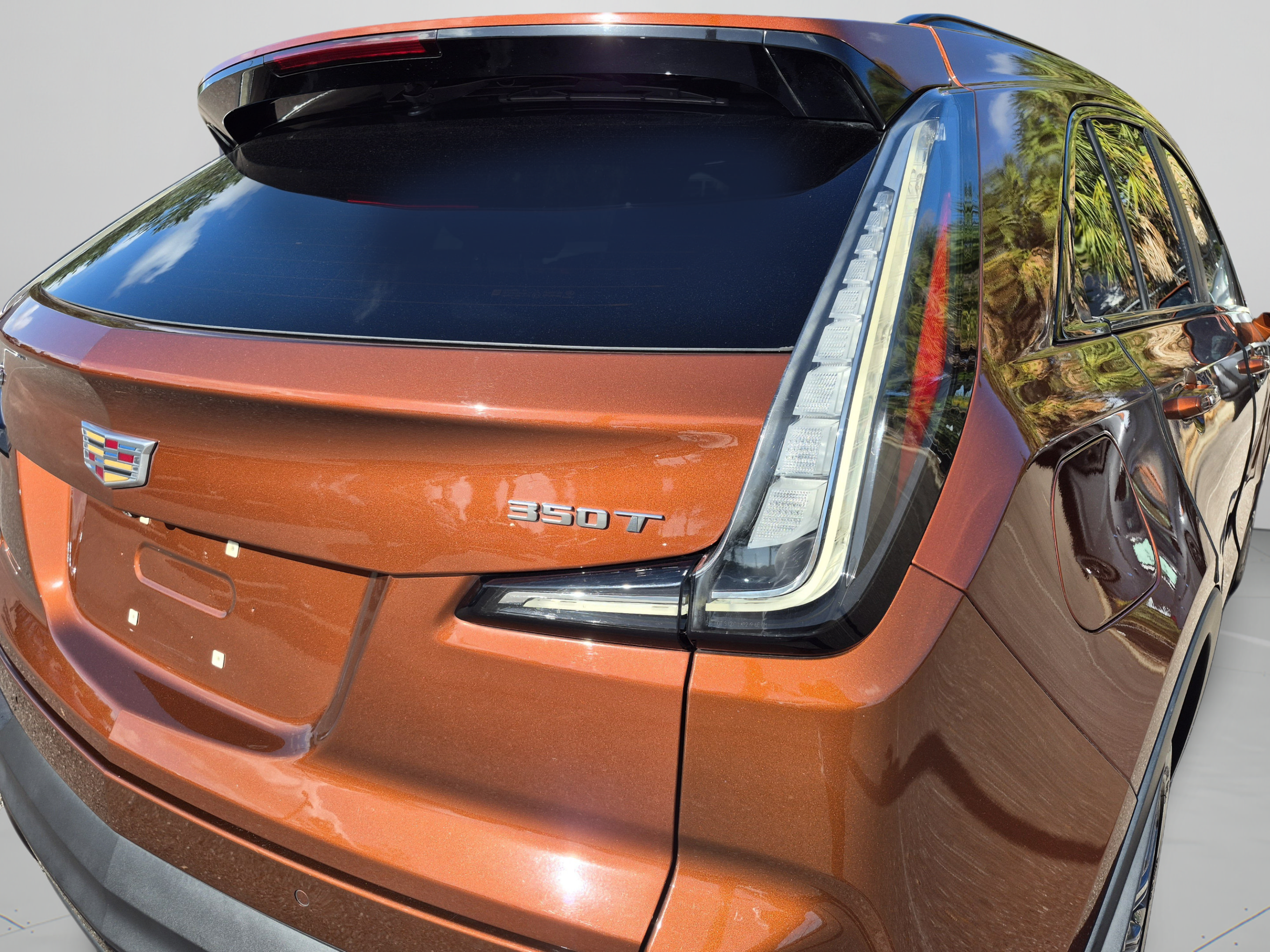 Used 2020 Cadillac XT4 Sport w/ Driver Awareness Package FWD image 32