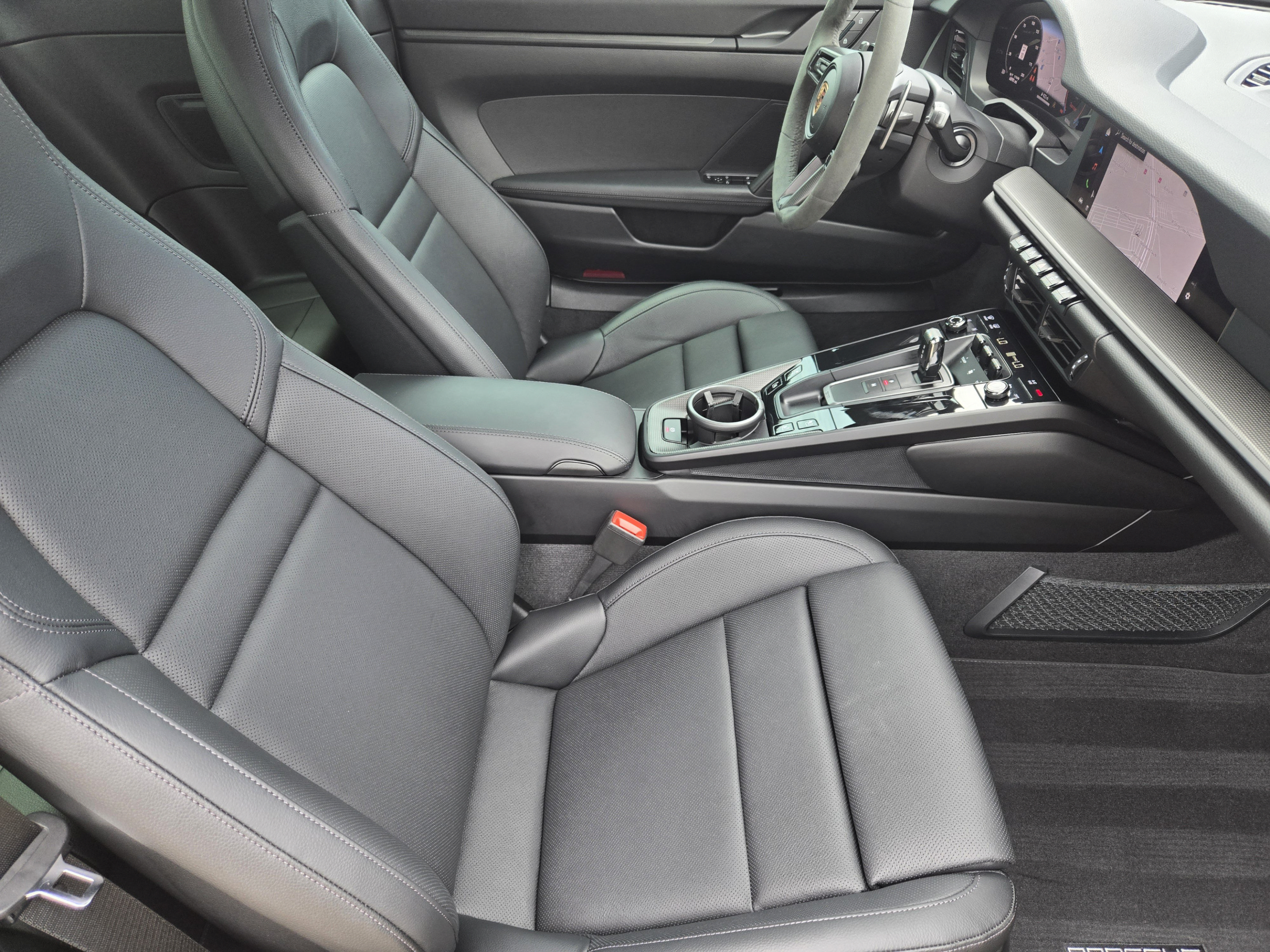 Used 2025 Porsche 911 Carrera RWD image 8