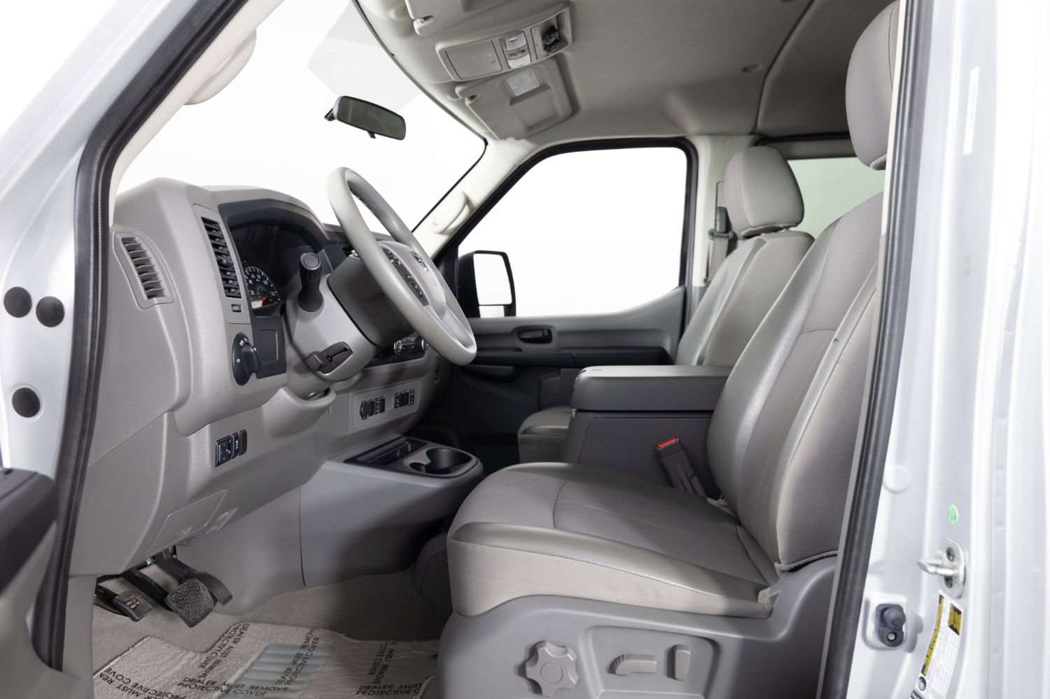 Used 2019 Nissan NV 3500 SV w/ Navigation Package RWD image 14
