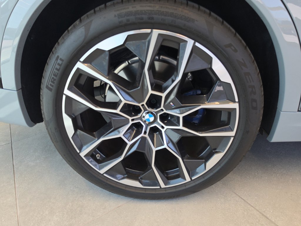 Used 2026 BMW X7 xDrive40i w/ Executive Package AWD/4WD image 88