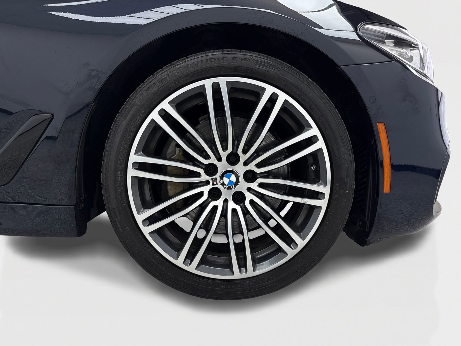 Used 2020 BMW 530i xDrive w/ M Sport Package AWD/4WD image 50