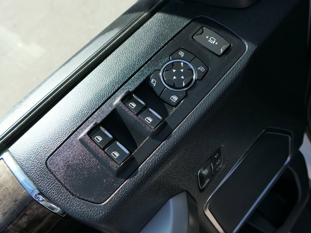 Used 2022 Ford F250 Lariat w/ Lariat Value Package image 13