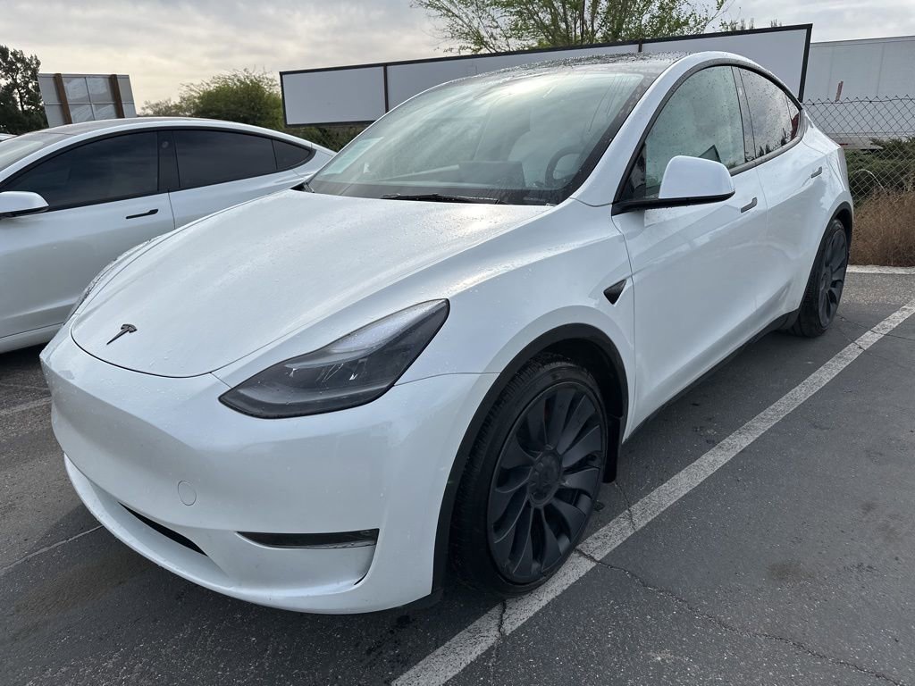 Used 2024 Tesla Model Y Performance image 2