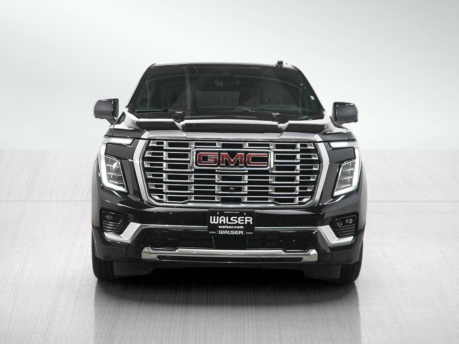 Used 2025 GMC Yukon Denali w/ Denali Reserve Package AWD/4WD image 9