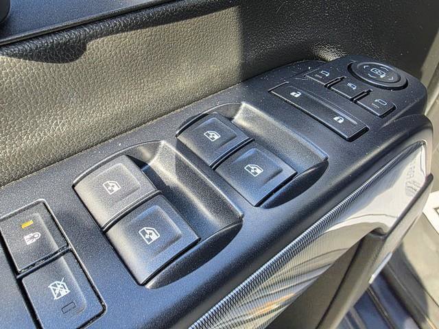 Used 2018 Chevrolet Silverado 1500 LTZ Z71 w/ Centennial Edition image 17