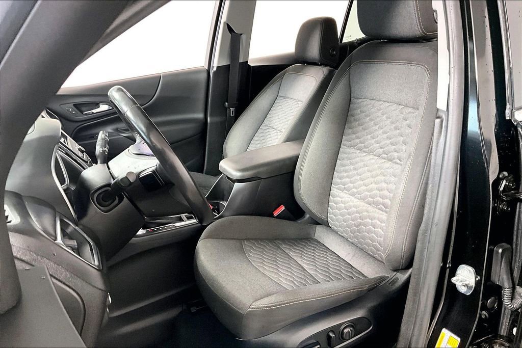 Used 2020 Chevrolet Equinox LT image 25
