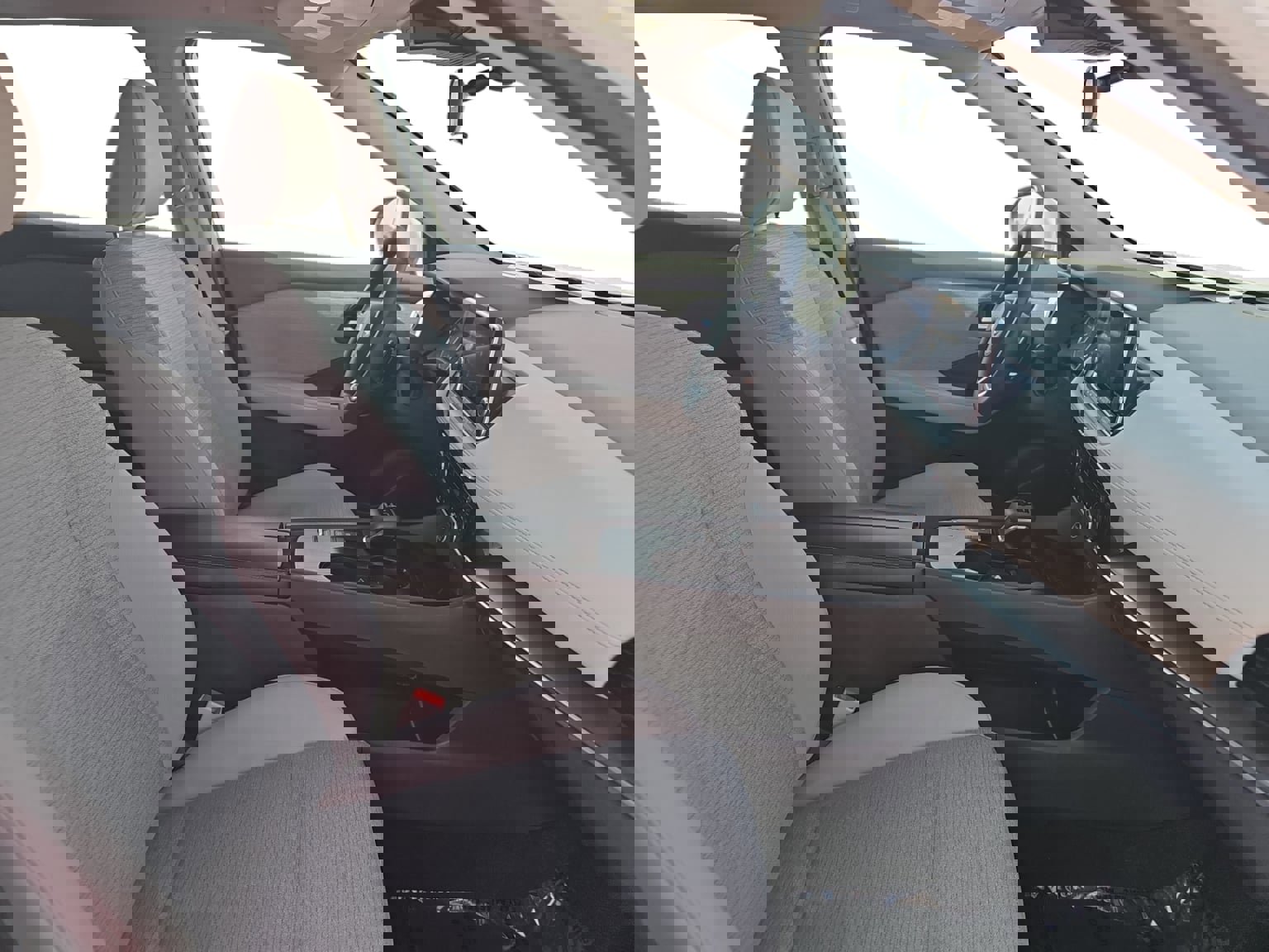 Used 2023 Nissan Rogue SV image 17