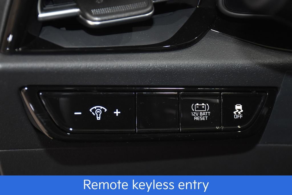 New 2025 Kia Niro EX image 9