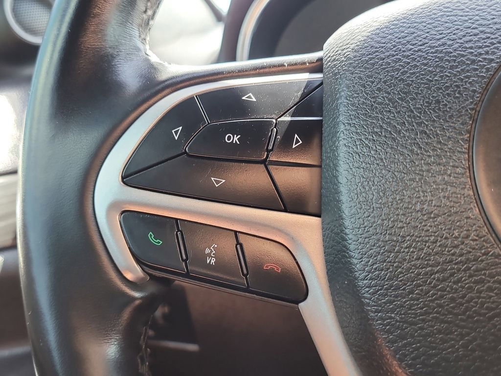 Used 2021 Jeep Grand Cherokee Laredo X RWD image 33