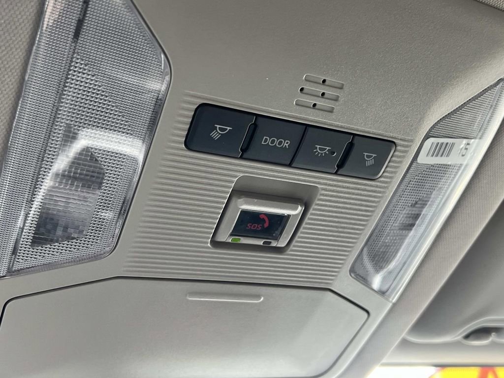 Used 2024 Toyota RAV4 LE image 24