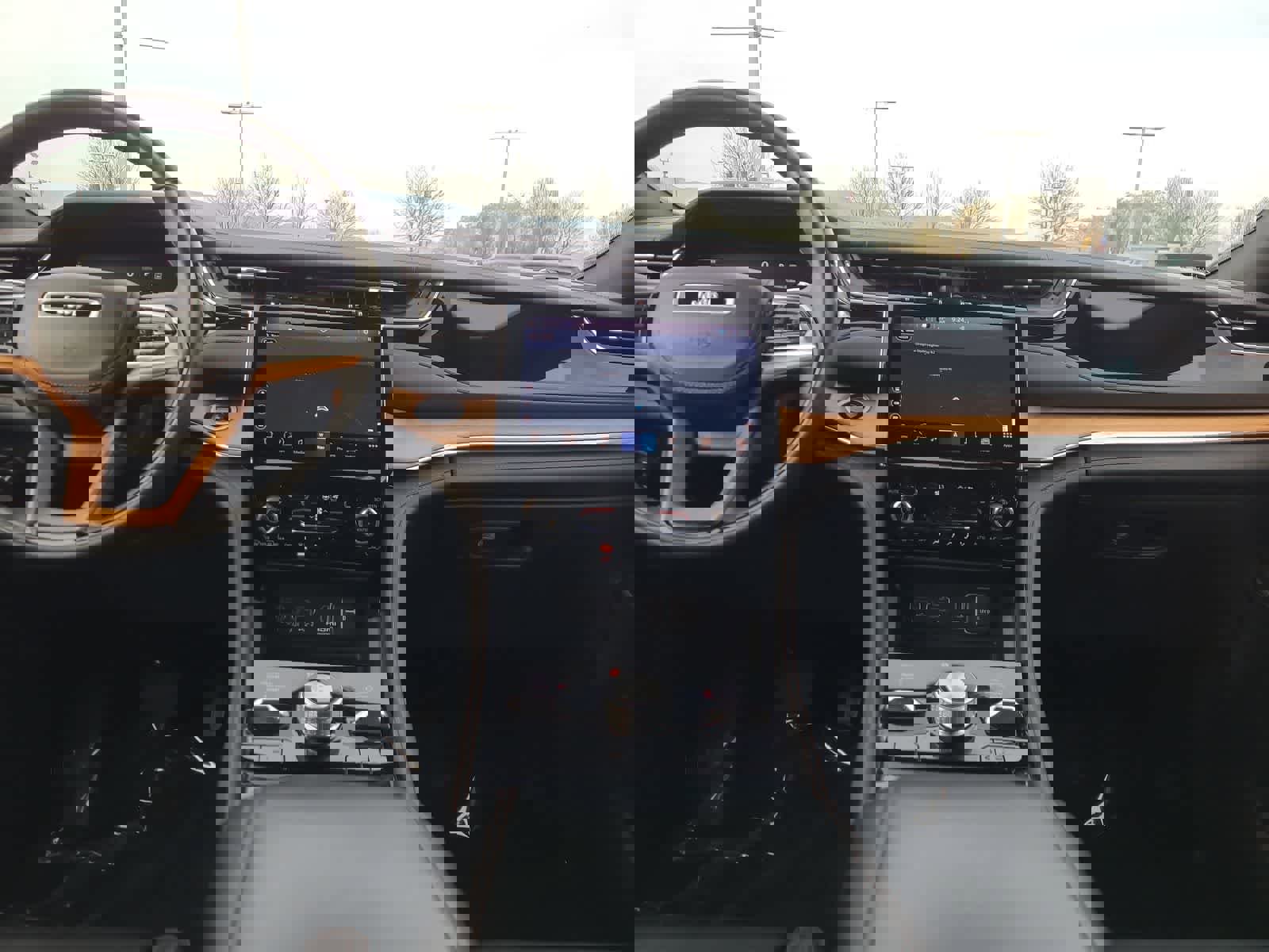 Used 2023 Jeep Grand Cherokee Summit image 18