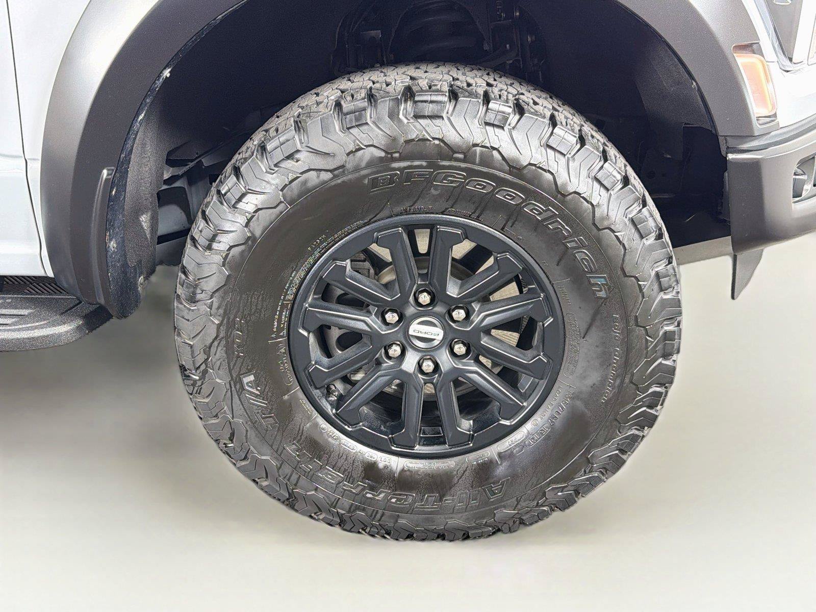 Used 2025 Ford F150 Raptor AWD/4WD image 37