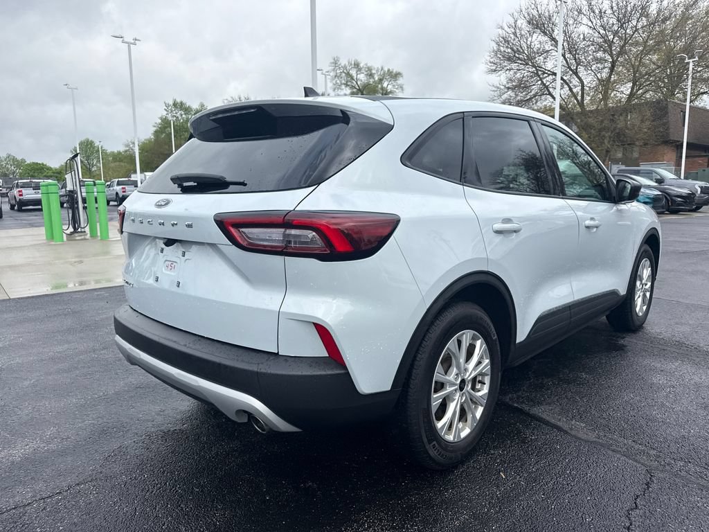 Used 2025 Ford Escape Active FWD image 8