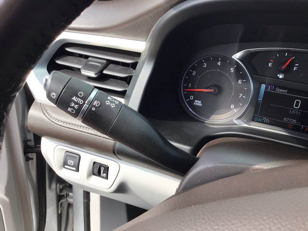 Used 2019 GMC Acadia SLT AWD/4WD image 18