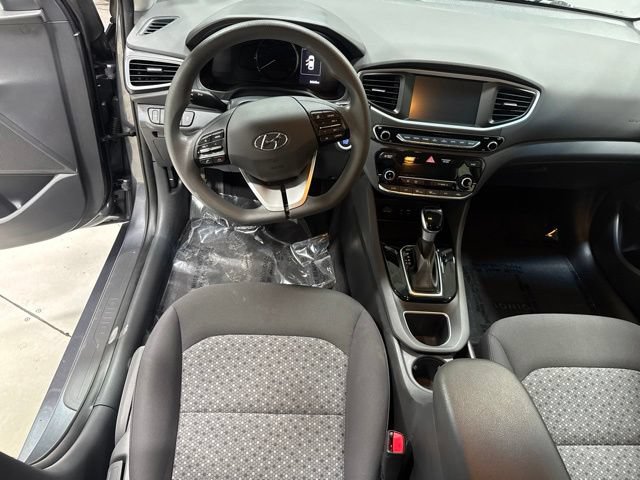 Used 2018 Hyundai Ioniq Blue FWD image 17