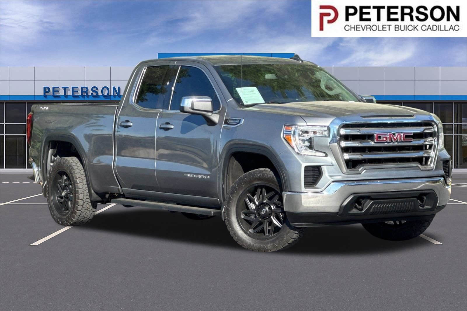 Used 2020 GMC Sierra 1500 SLE w/ Remote Start Package AWD/4WD image 1
