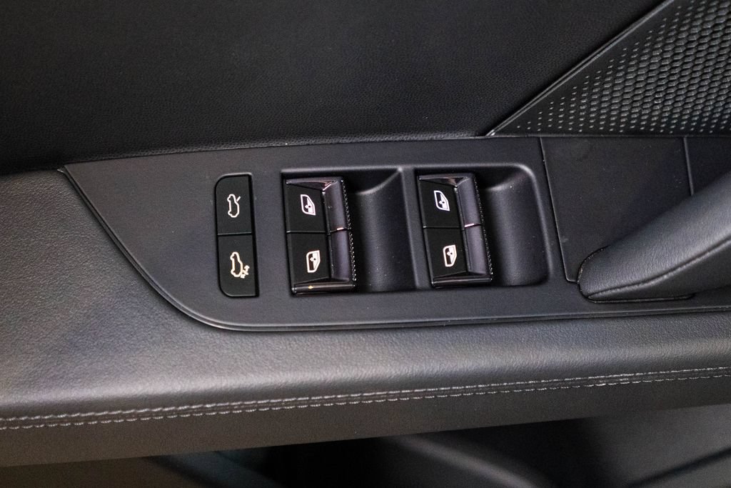 New 2026 Porsche Cayenne Electric AWD/4WD image 20