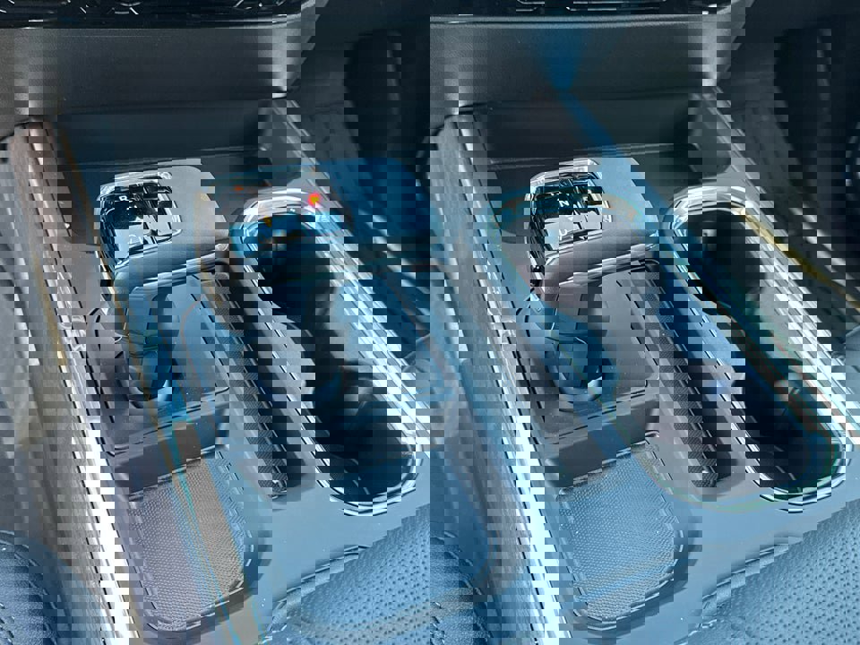 Used 2026 GMC Sierra 1500 SLT w/ SLT Premium Plus Package image 31