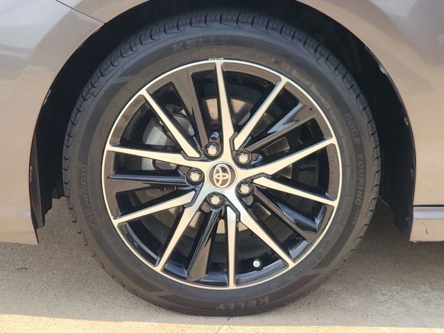 Used 2022 Toyota Camry SE FWD image 10