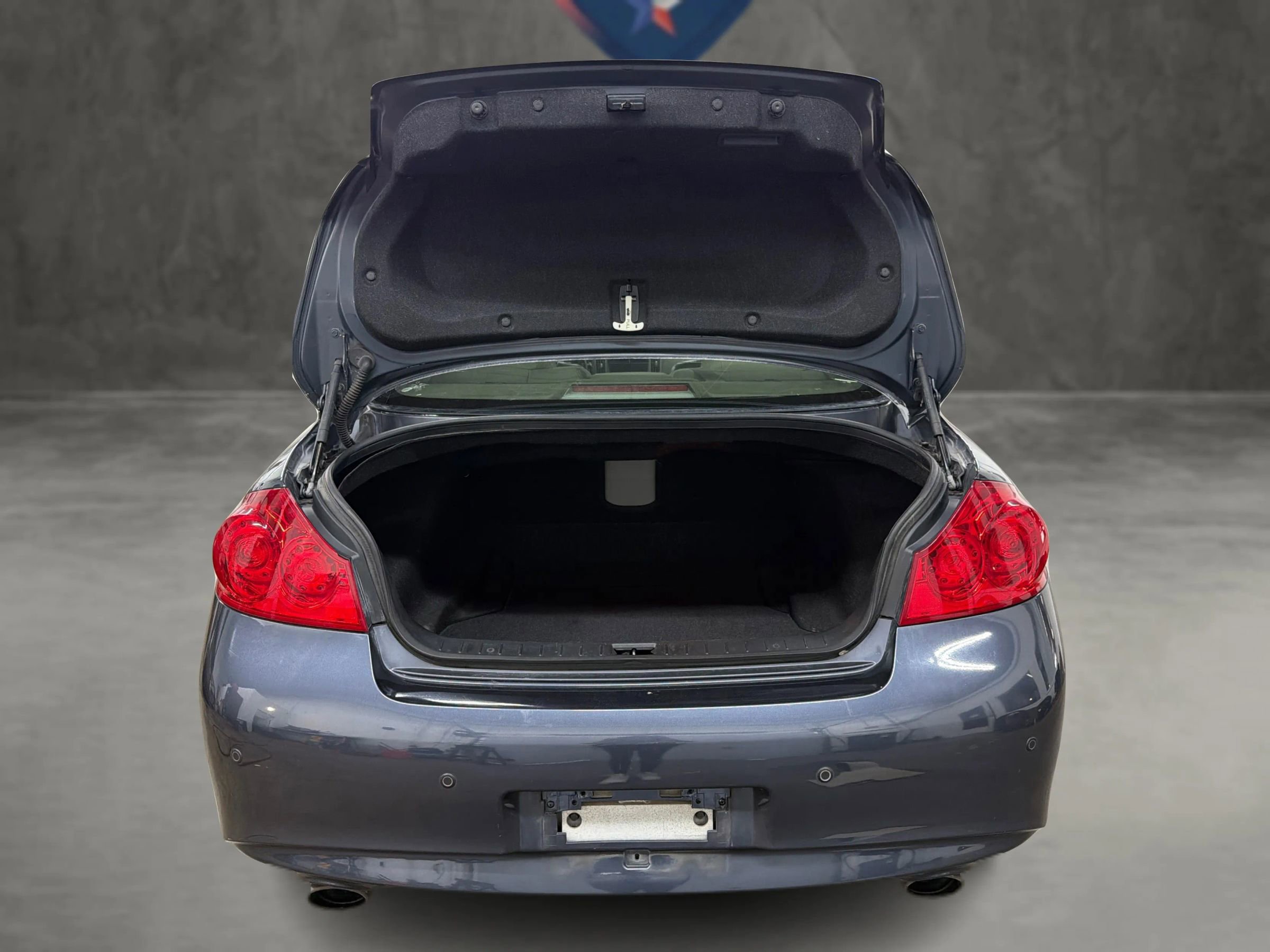 Used 2010 INFINITI G37 Journey w/ Premium Pkg image 12