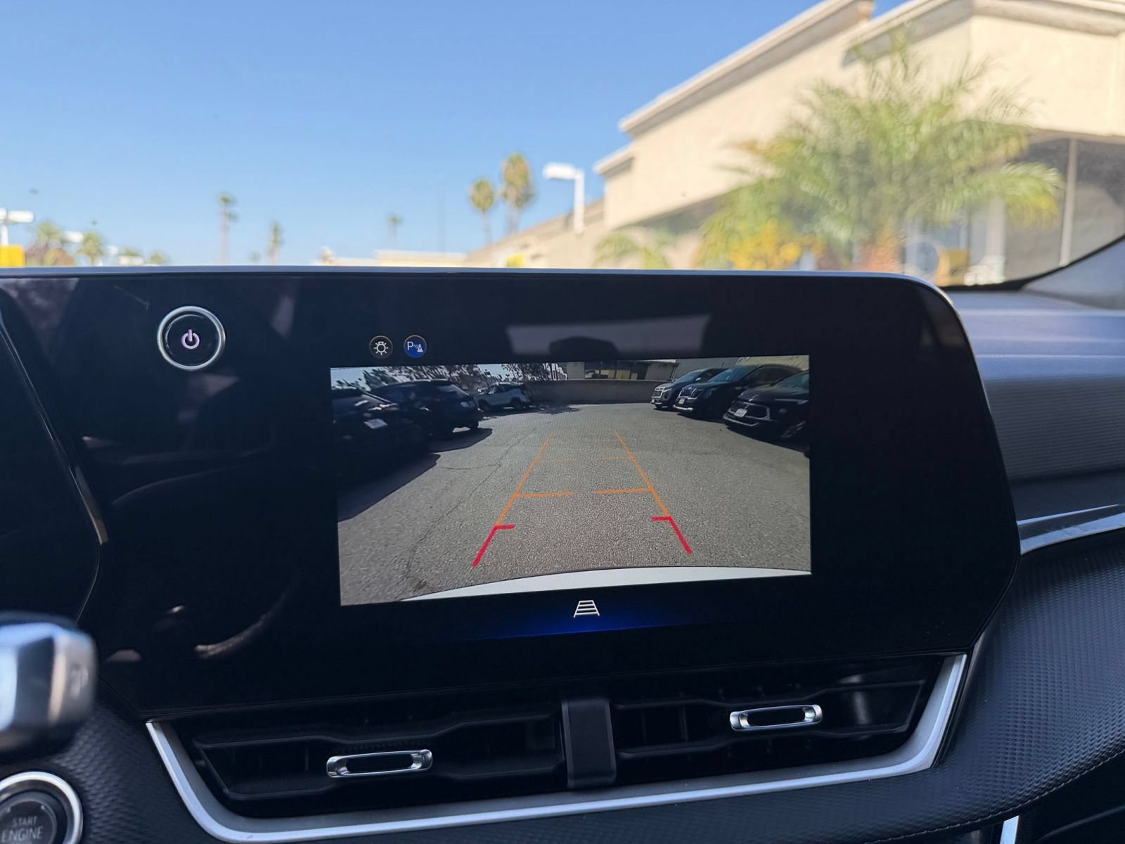 Used 2025 Chevrolet Equinox LT AWD/4WD image 24