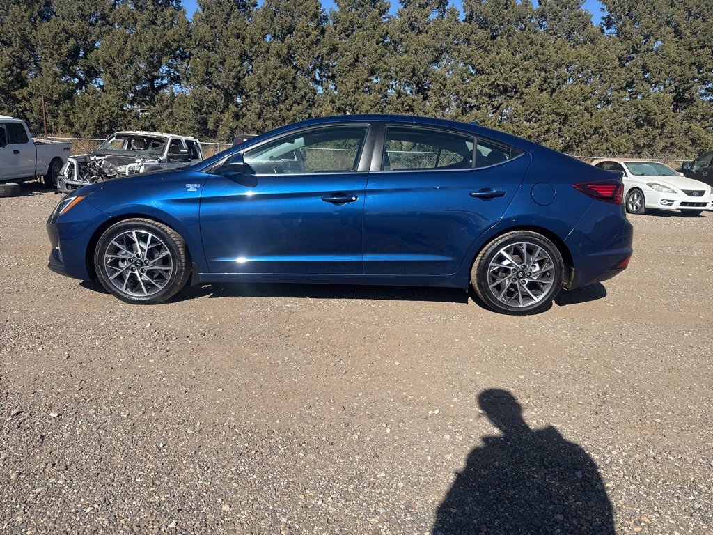 Used 2020 Hyundai Elantra Limited w/ Ultimate Package 03 image 3