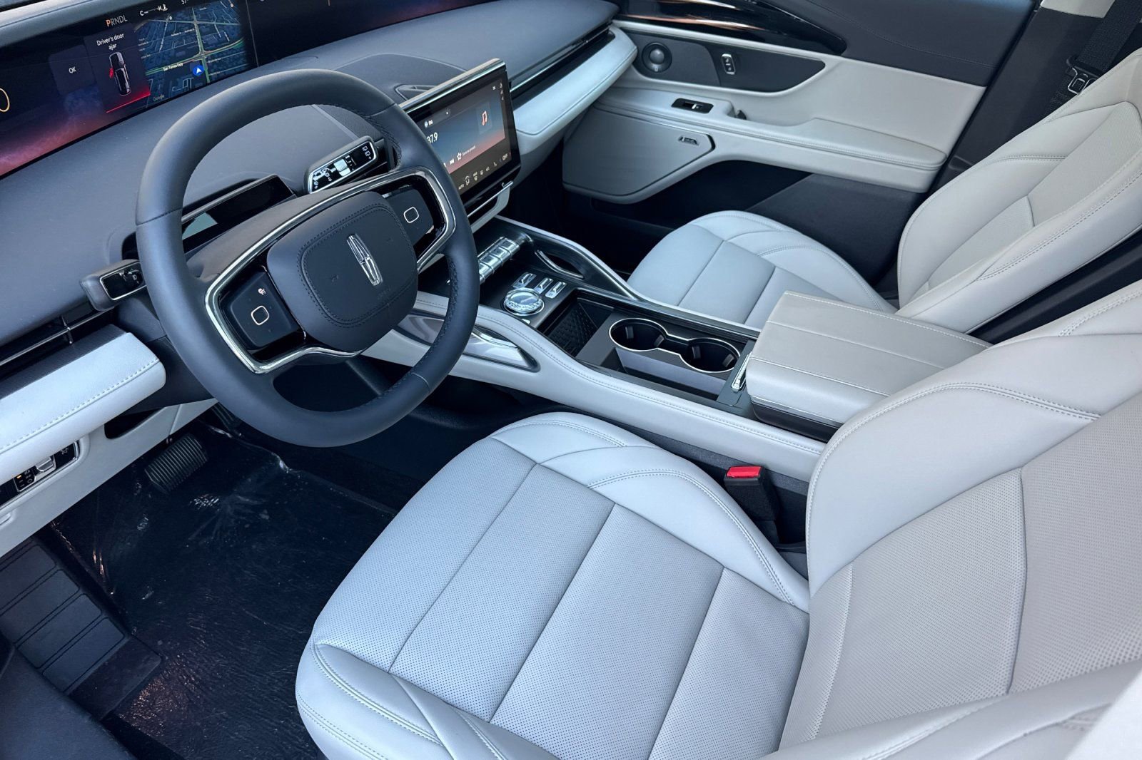 New 2026 Lincoln Nautilus Premier w/ Equipment Group 102A image 8