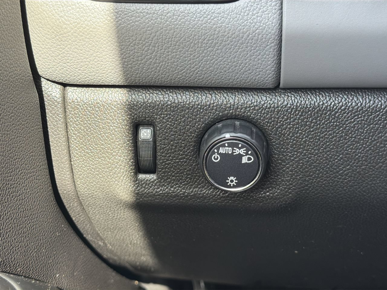 Used 2017 Chevrolet Colorado W/T w/ WT Convenience Package RWD image 24