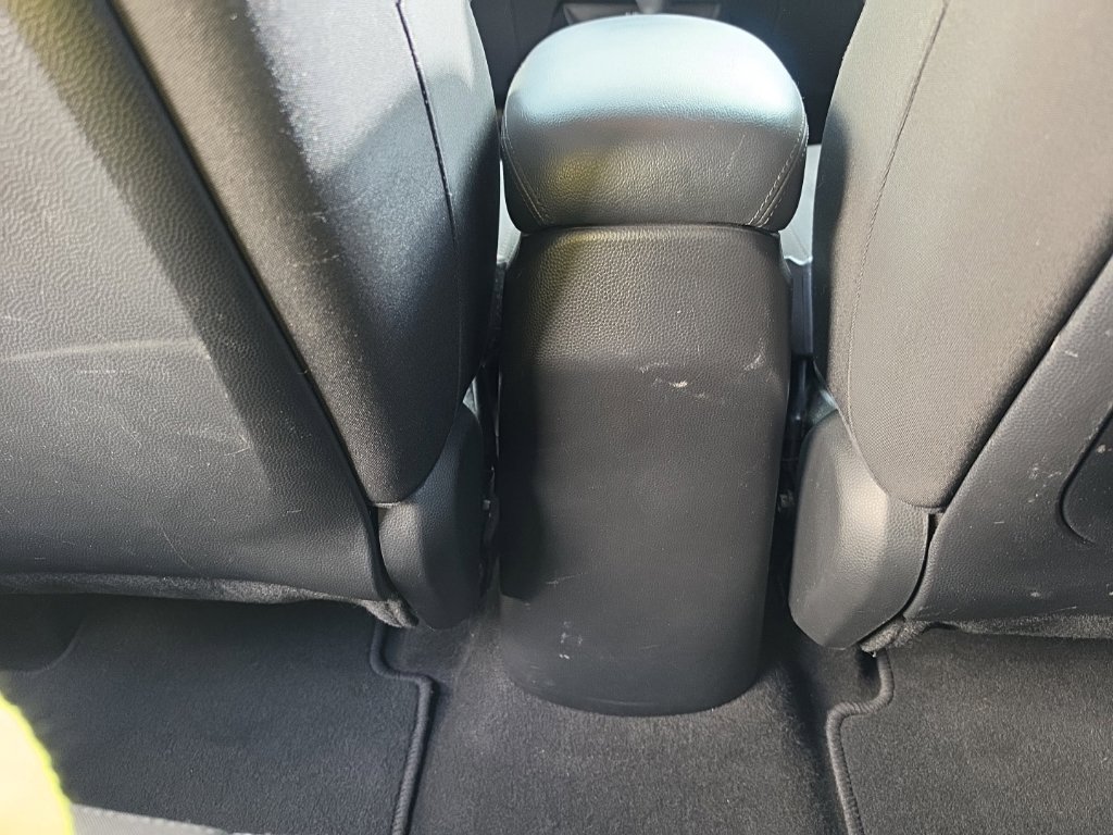 Used 2015 Kia Soul ! FWD image 18