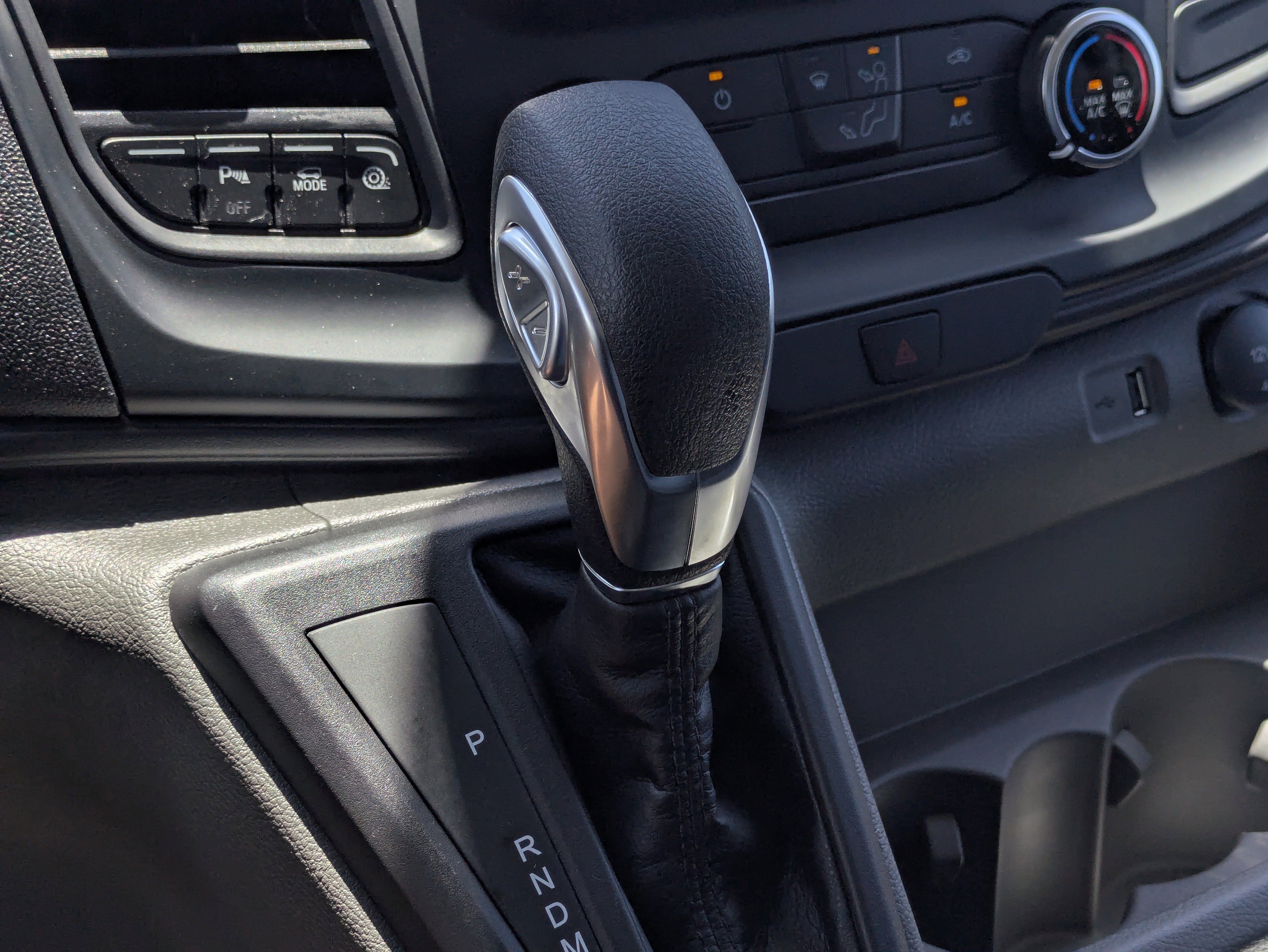 New 2025 Ford Transit 150 Low Roof image 26