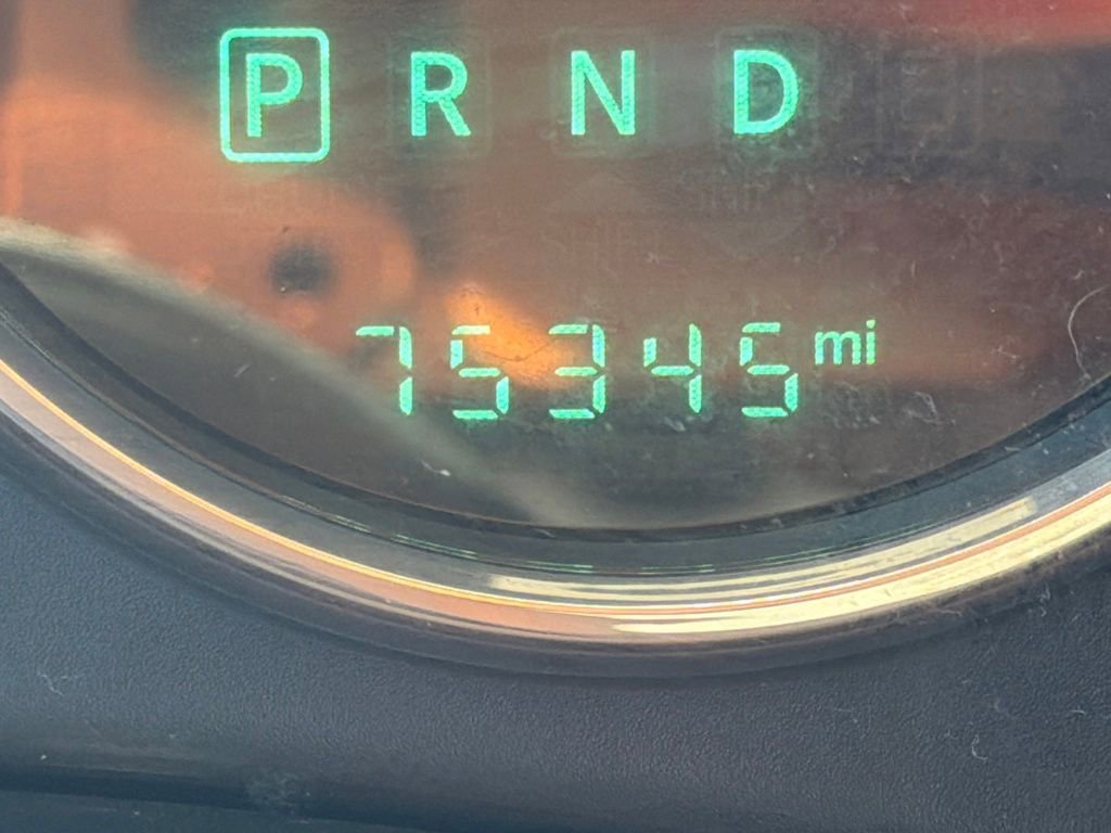Used 2015 Jeep Wrangler Unlimited Sport w/ Connectivity Group image 17