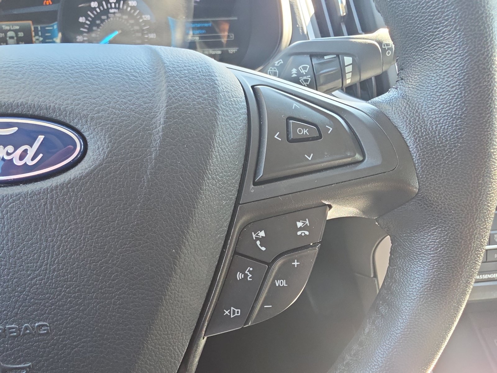 Used 2022 Ford Edge SEL AWD/4WD image 13
