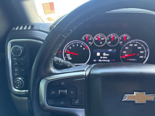 Used 2021 Chevrolet Silverado 1500 LTZ AWD/4WD image 18