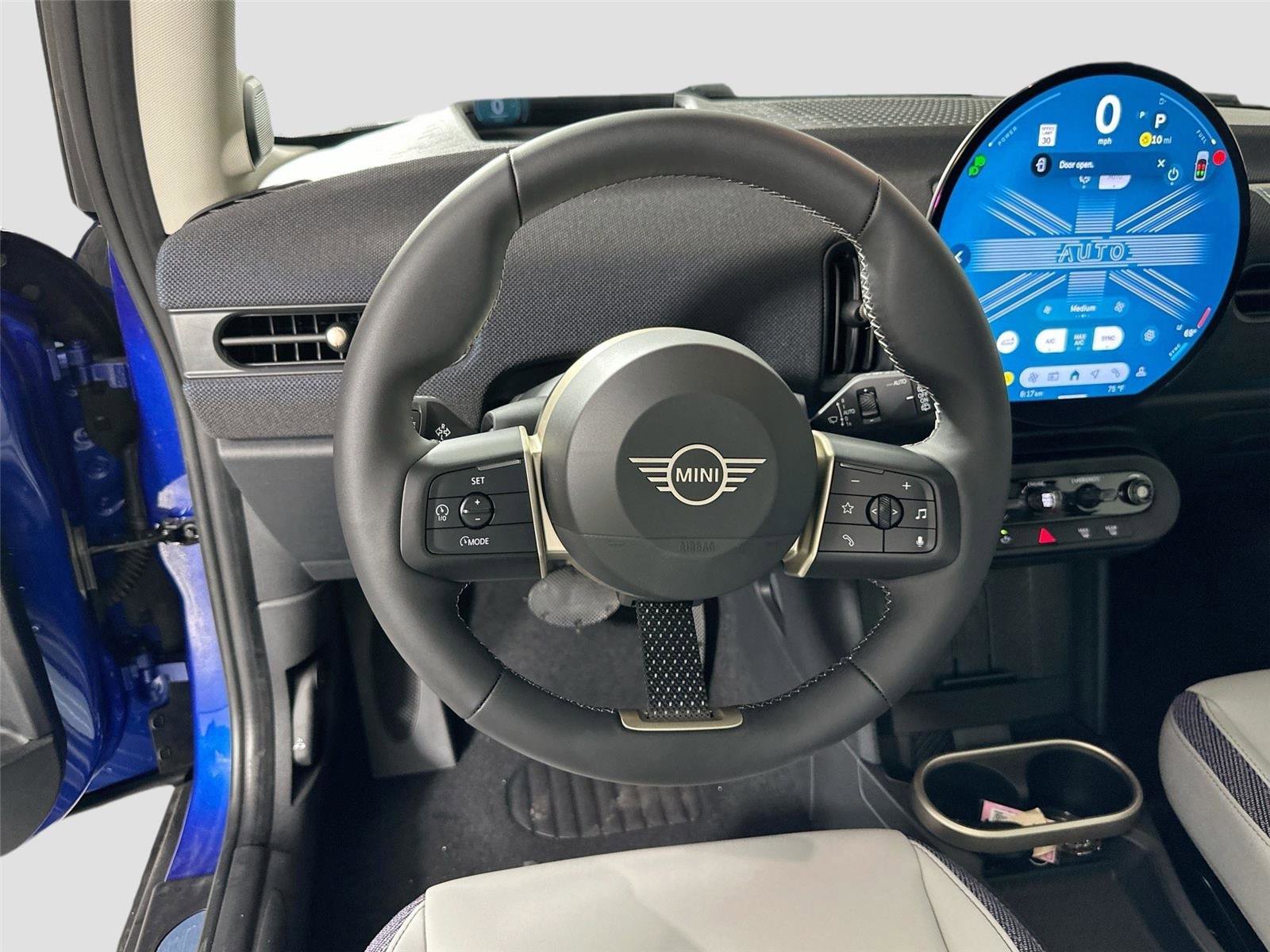 Certified 2025 MINI Cooper 2-Door Hardtop FWD image 18