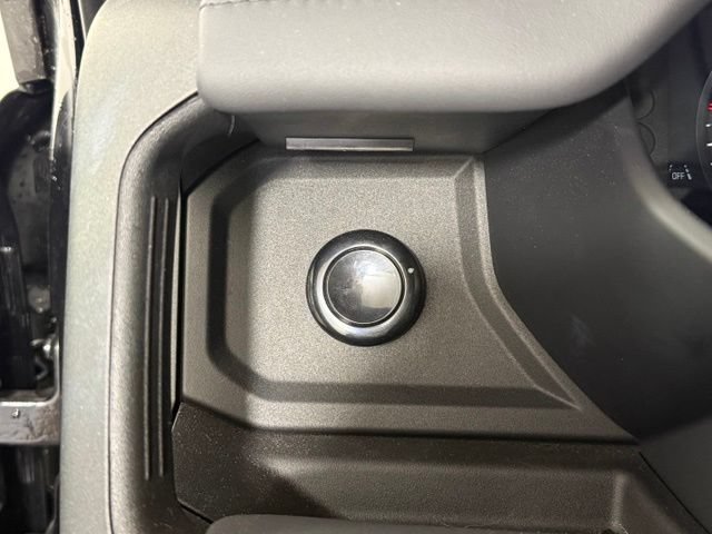 Used 2025 Land Rover Defender 130 Outbound AWD/4WD image 45