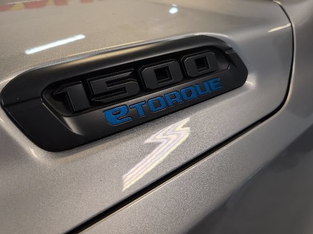 Used 2025 RAM 1500 Tradesman w/ Night Edition AWD/4WD image 8