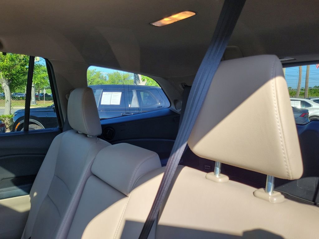 Certified 2018 Honda Pilot Touring image 16