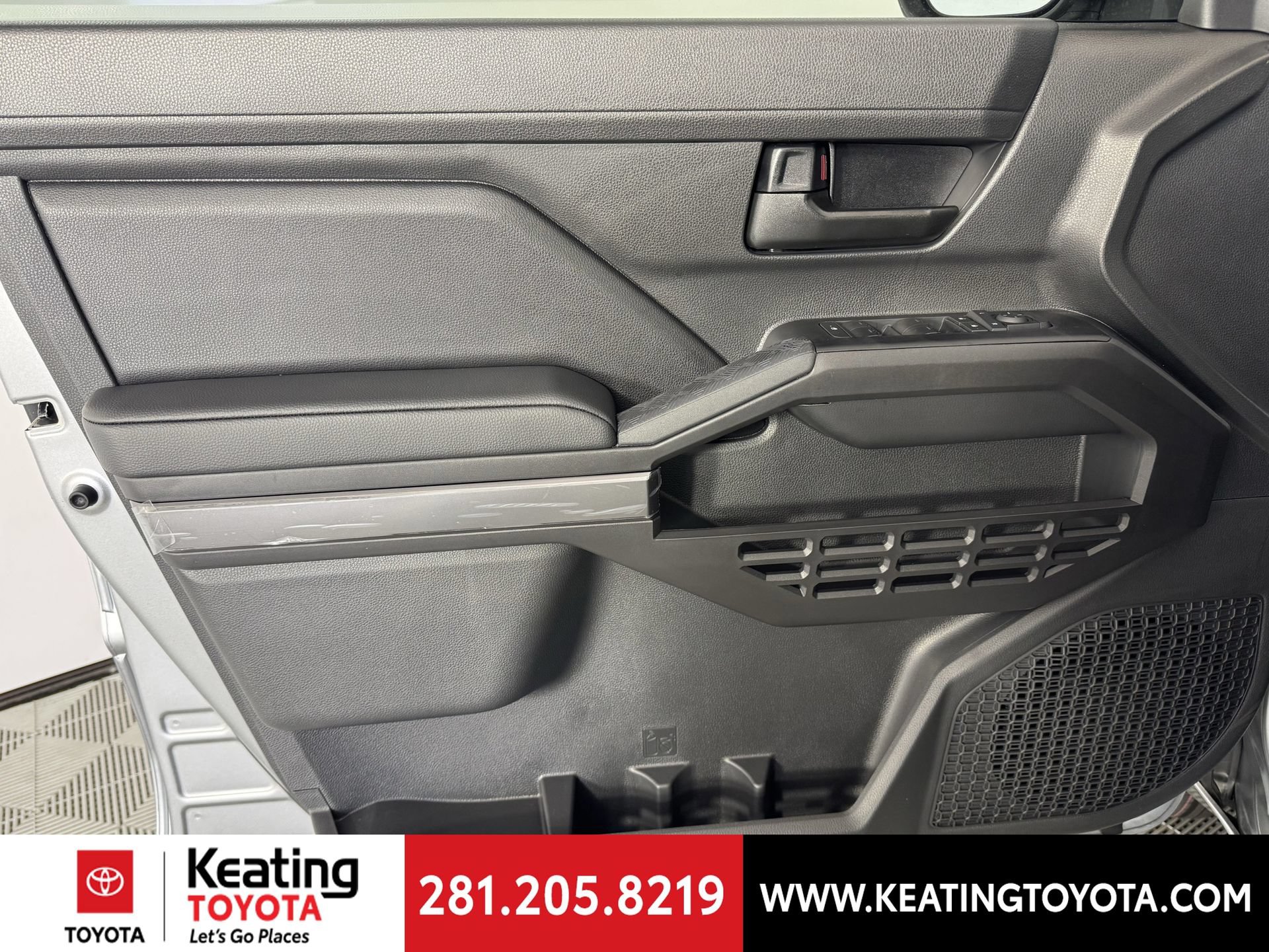 Used 2026 Toyota Tacoma SR5 AWD/4WD image 13