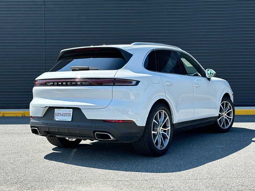 Certified 2026 Porsche Cayenne AWD/4WD image 9