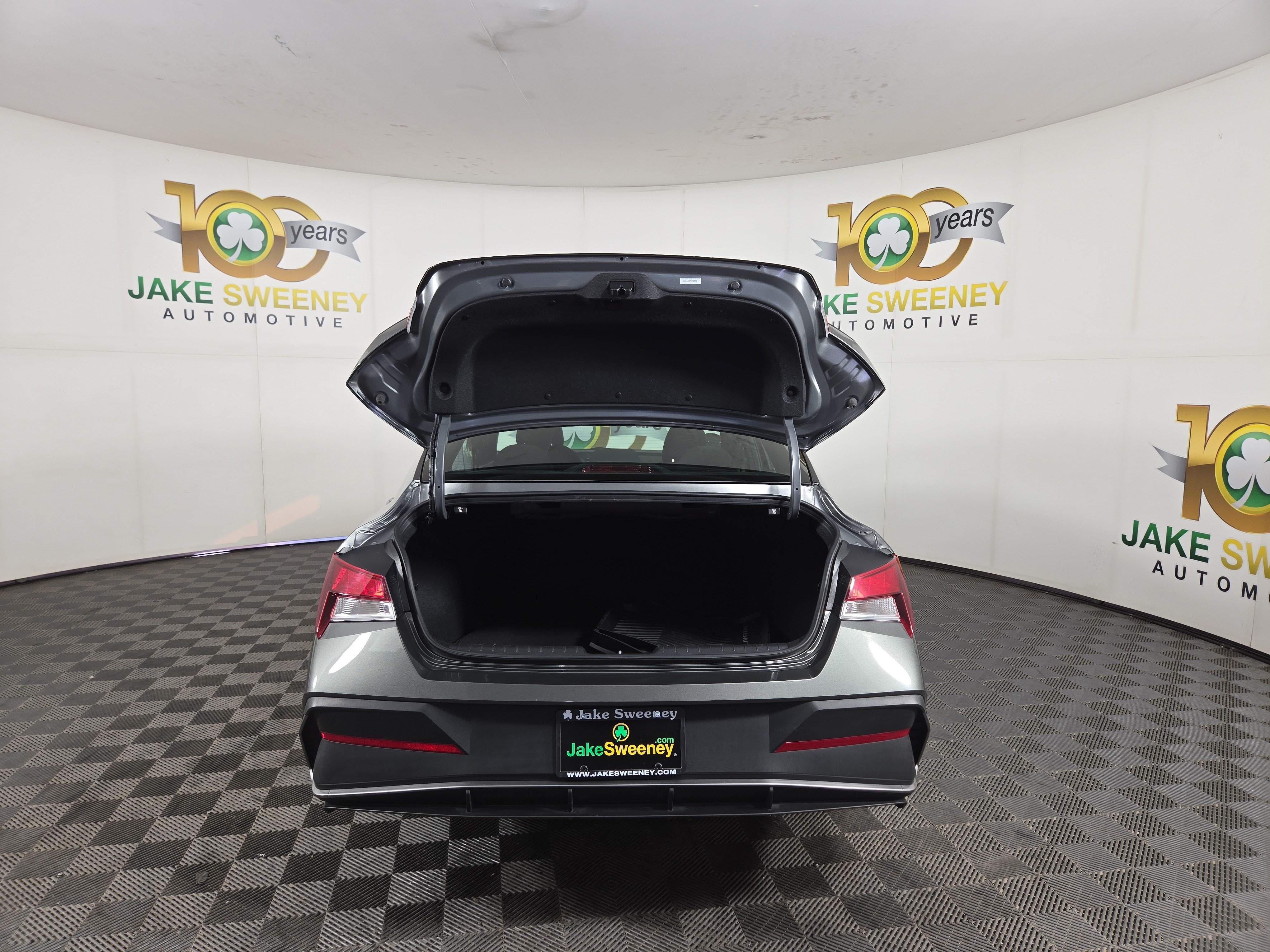 Used 2025 Hyundai Elantra Sport FWD image 31