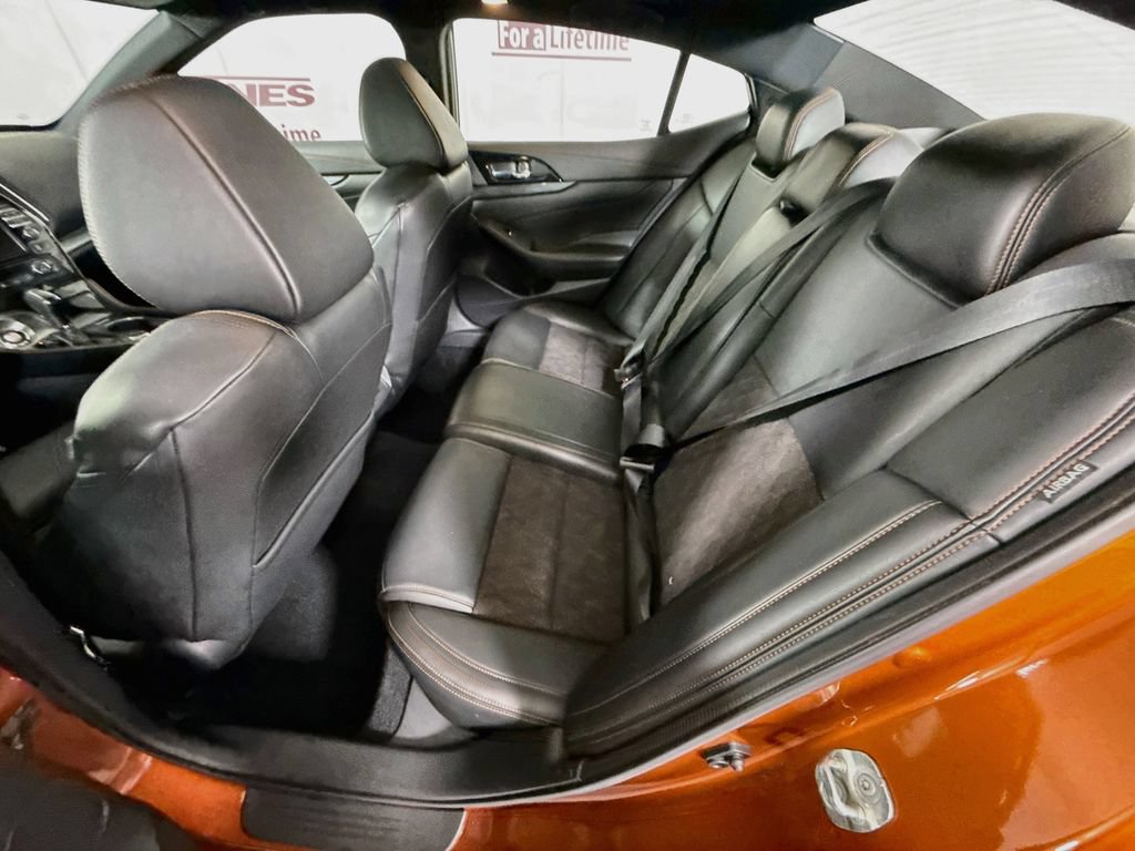 Used 2021 Nissan Maxima SR w/ Sport Mat Group FWD image 27