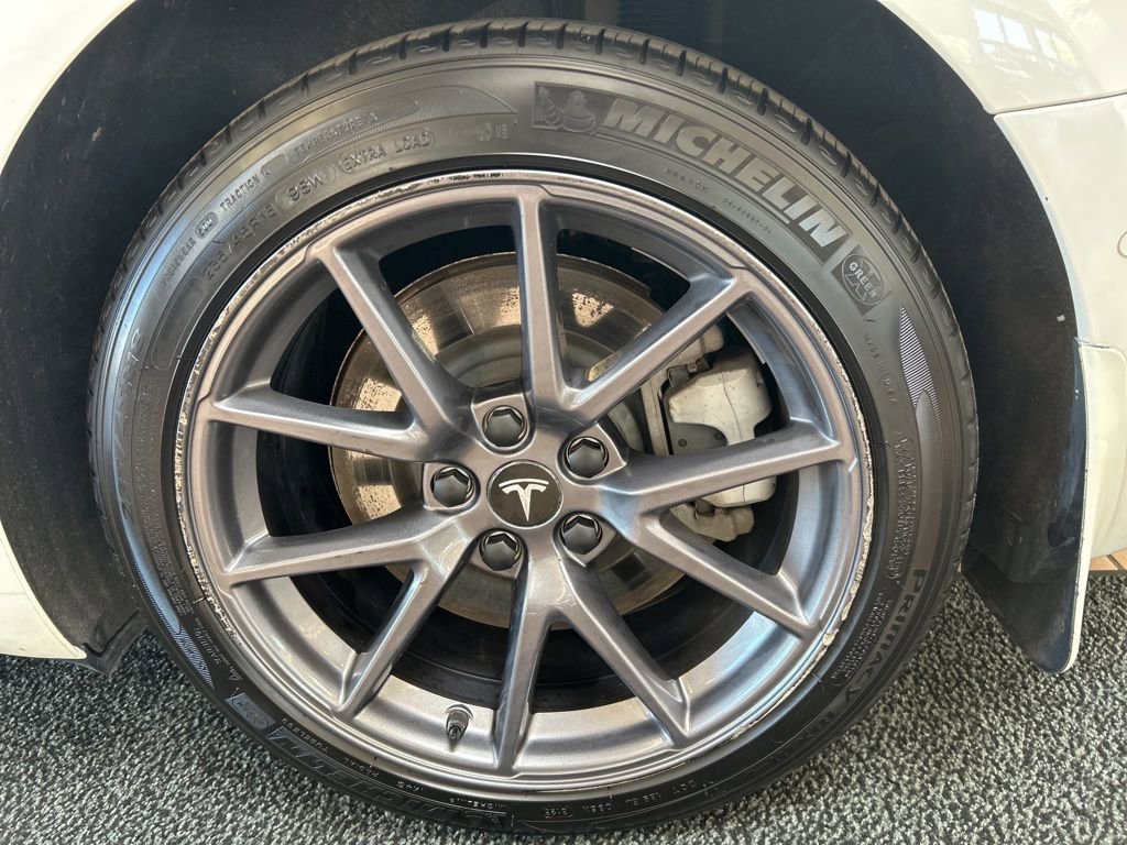 Used 2022 Tesla Model 3 Long Range AWD/4WD image 28