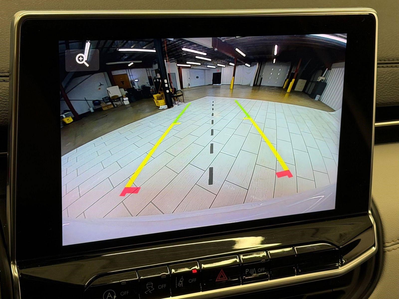 Used 2025 Jeep Compass Limited image 30